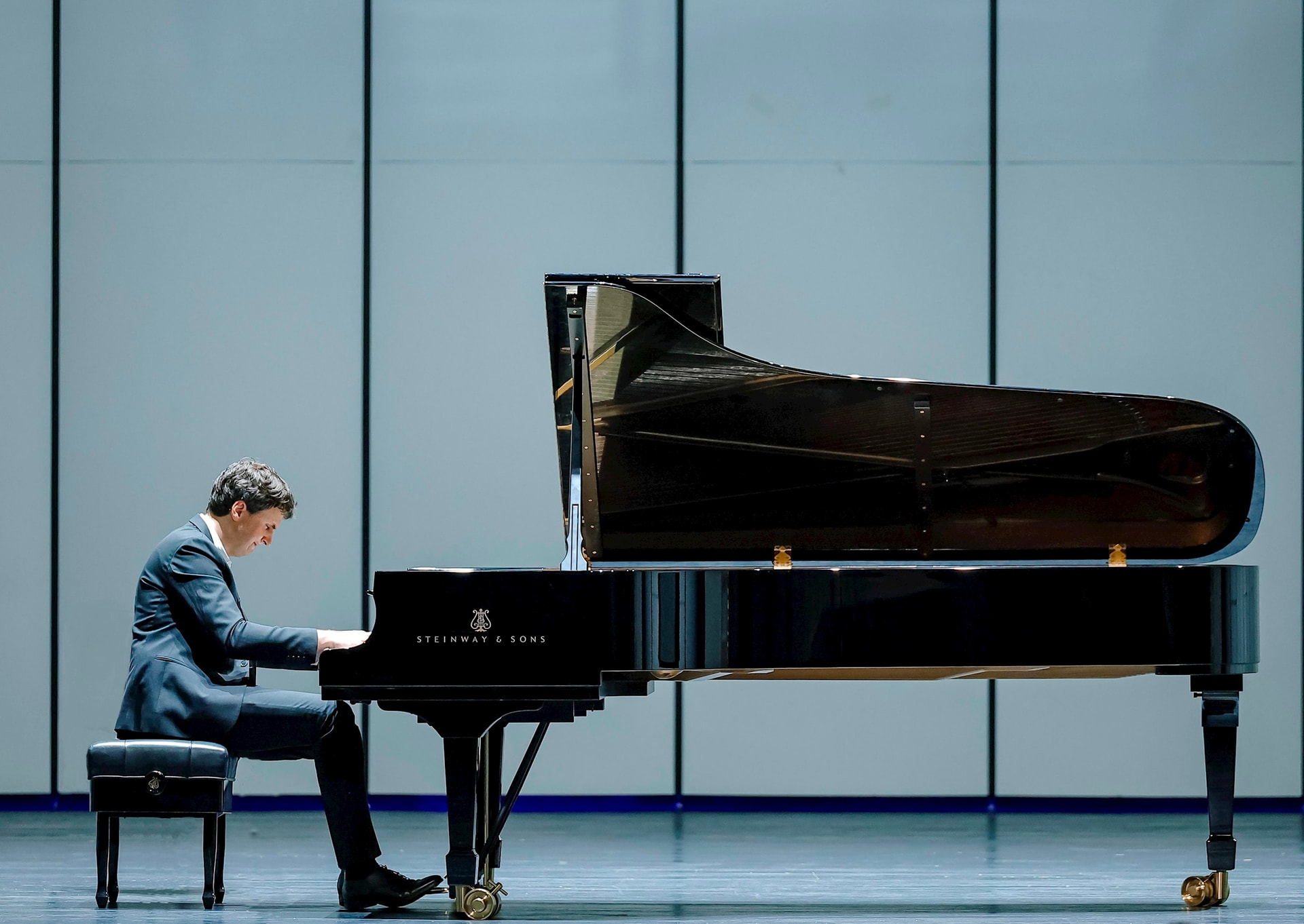 Tài năng piano người Pháp Olivier Moulin lưu diễn tại Việt Nam