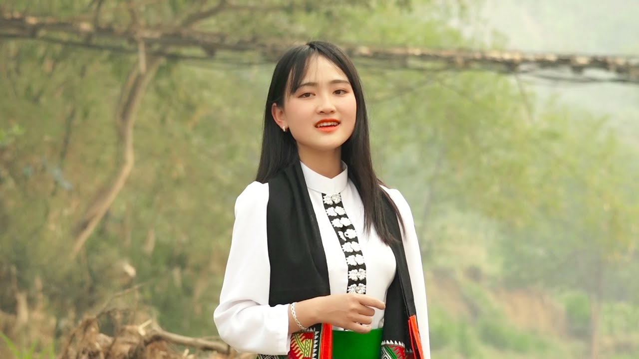 Khăn Piêu nhớ thương