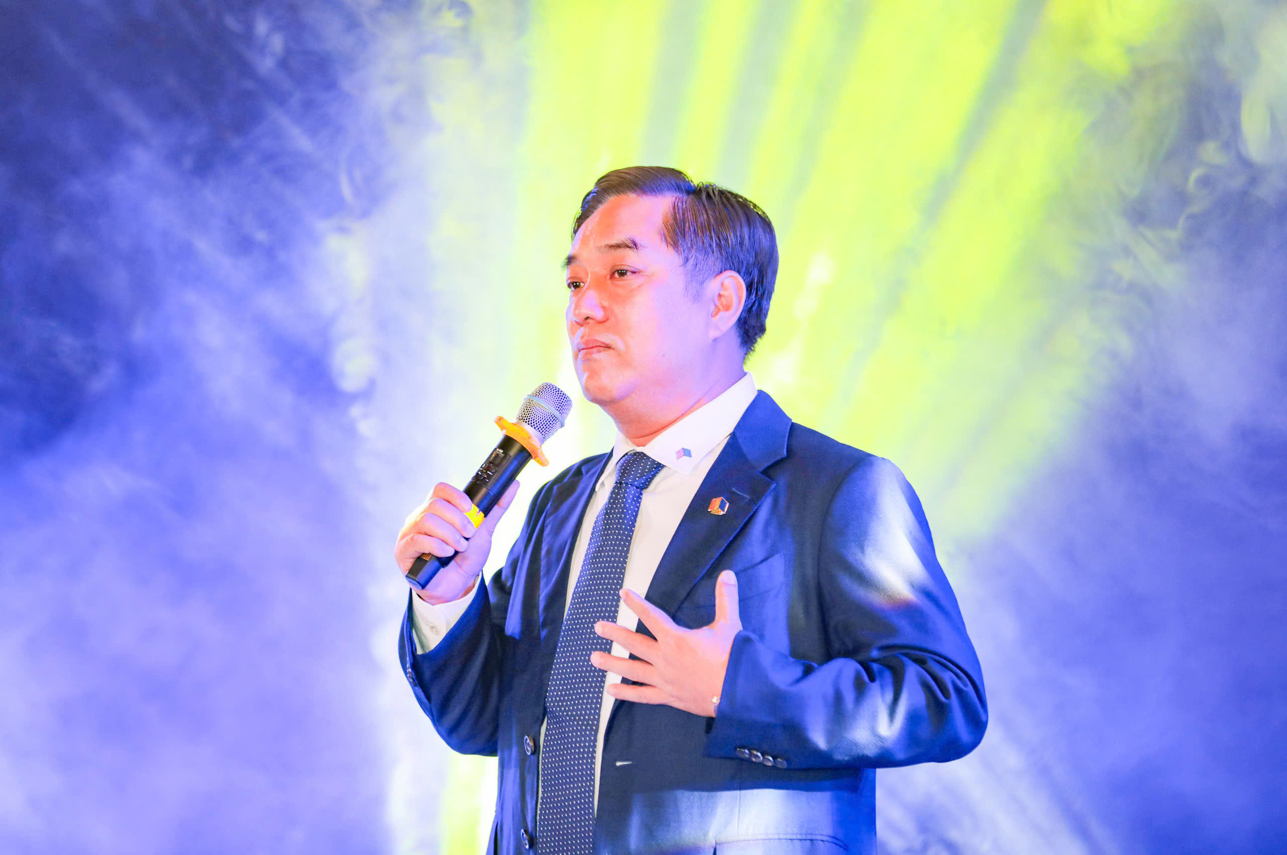 Doanh nghiệp giao thông viết câu chuyện vượt khó bằng âm nhạc Doanh nghiệp giao thông viết câu chuyện vượt khó bằng âm nhạc