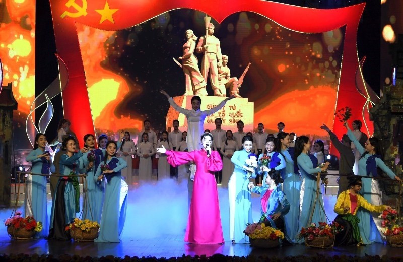 Chờ đợi “đỉnh cao” mới của văn học, nghệ thuật Chờ đợi “đỉnh cao” mới của văn học, nghệ thuật