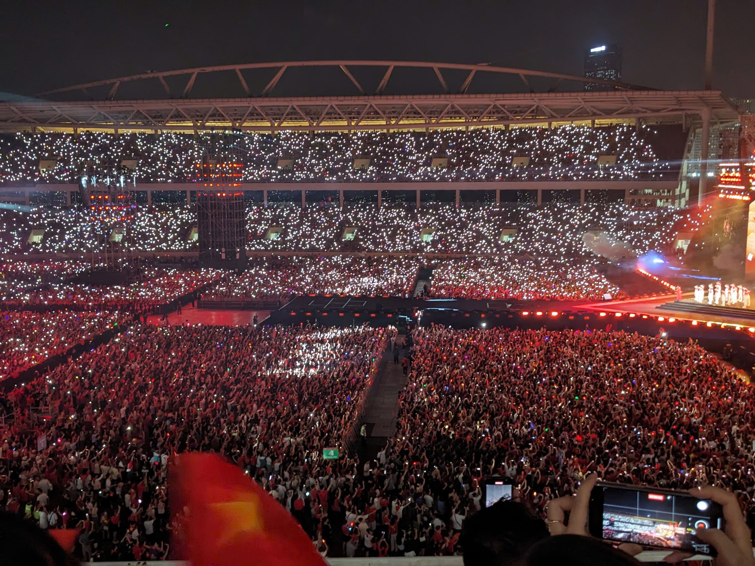 Cánh cửa khám phá những bản sắc riêng