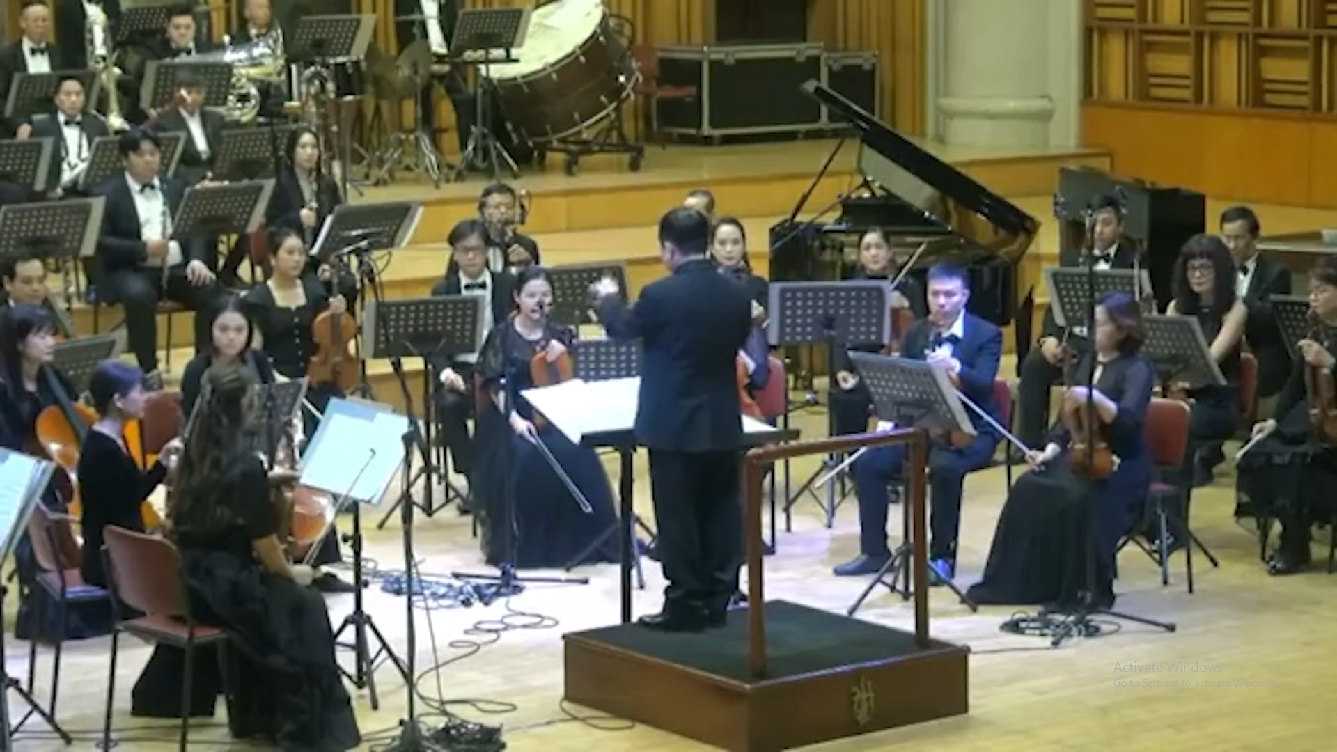 Tổ khúc Ba lê “Hồng hoang” 