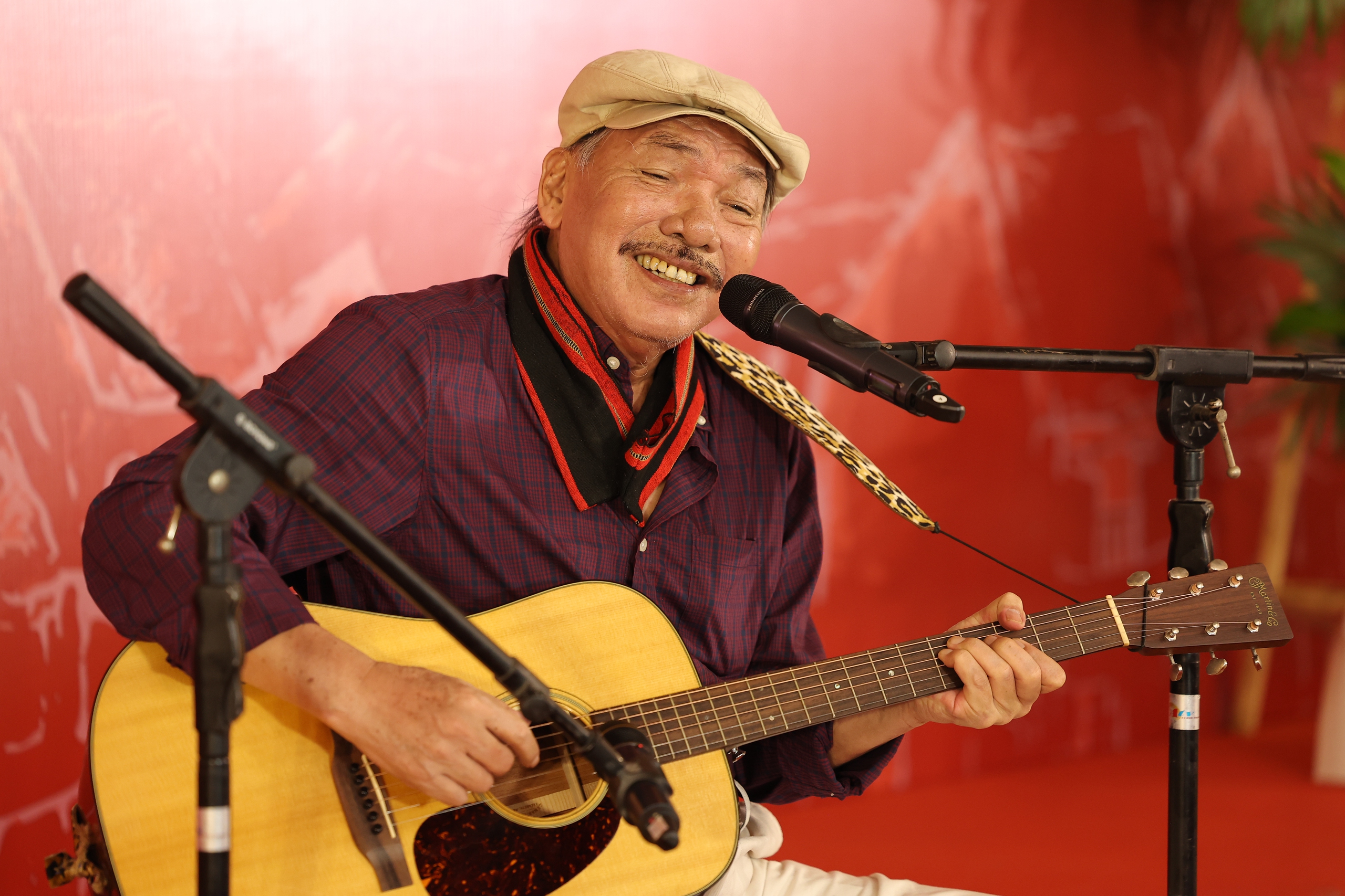 Nhạc sĩ Trần Tiến: Khối rubik nhiều sắc màu lấp lánh