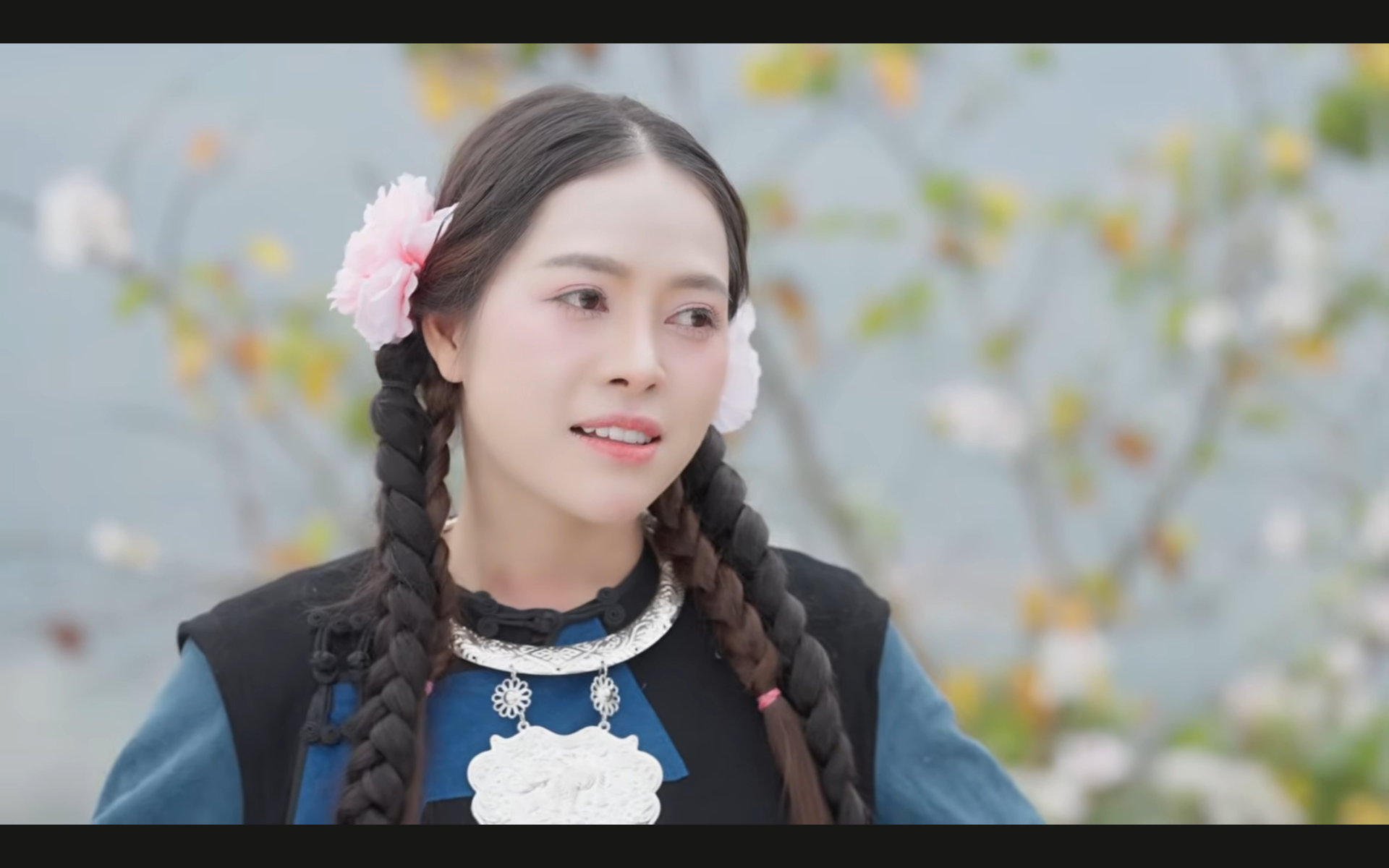 Tiếng khèn mùa ban nở